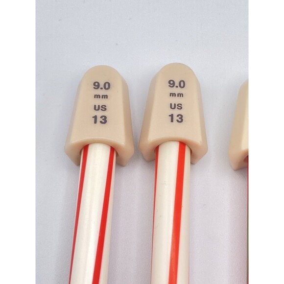 Vintage Christmas 10” Knitting Needles Gift Set Susan Bates Candy Cane 8 9 10 - Picture 8 of 16